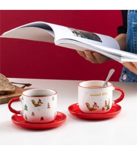 فنجان قرمز گوزن