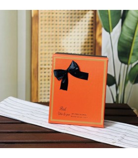 جعبه کادویی نارنجی (باکس هدیه) طرح پاپیون دار