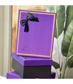 جعبه کادویی بنفش(باکس هدیه) طرح پاپیون دار