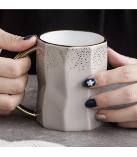 ماگ لاکچری دسته طلایی خال خالی