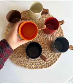 ماگ لعابی دسته چوبی