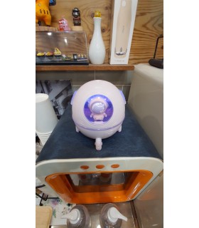 چراغ خواب و بخور سرد شارژی فضانورد