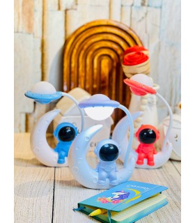 چراغ مطالعه طرح فضانورد