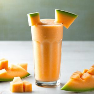 شیک موز طالبی خنک تابستانی: طرز تهیه آسان و سریع