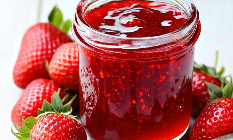 شربت توت فرنگی مربایی خوشمزه و خانگی