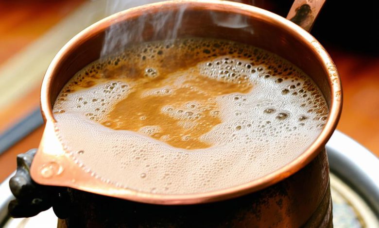 قهوه یونانی اصیل: طرز تهیه با نکات اصلی کافه یونانی