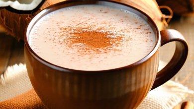 شیر نارگیل دارچینی گرم پاییزی با نکات اصلی