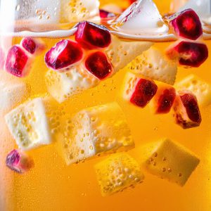 آب انار گازدار: راز و رمز ایجاد گاز