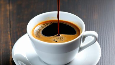 قهوه چشم قرمز نوعی قهوه است که با ترکیب یک شات اسپرسو به قهوه دمی معمولی تهیه می‌شود. این نوشیدنی به دلیل داشتن کافئین بالا، انرژی زیادی به فرد می‌بخشد. **نکات اصلی:** قهوه، اسپرسو، کافئین، انرژی، نوشیدنی **عنوان:** قهوه چشم قرمز انرژی بیشتر با ترکیب اسپرسو