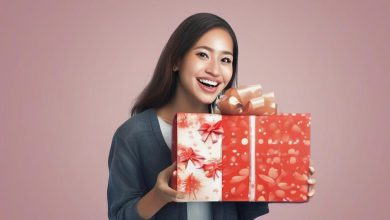 هدیه مناسب خانم ها چی بخرم؟ نکات اصلی خوشحال کردن زنان