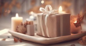 هدیه تولد آبان ماهی چی بخرم؟ نکات اصلی سورپرایز