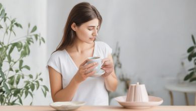 دمنوش گیاهی راه حل تسکین درد قاعدگی با نکات اصلی