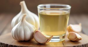 معجزه سیر: روش تهیه آب سیر و نکات اصلی سلامتی