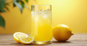 آب لیمو خانگی تازه و خوشمزه با نکات اصلی