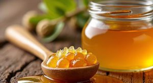 عسل خام یا پاستوریزه؟ ۲ دلیل مهم برای نخریدن عسل فرآوری شده