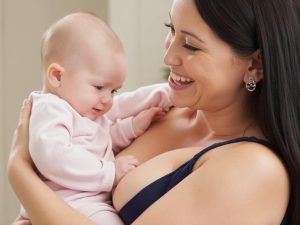 شیردهی: بهترین روش و فواید شیر مادر، سوالات رایج مادران