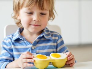 تخم مرغ دوست نداره؟ جایگزین های مقوی برای کودک