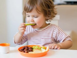 غذای کودک بد غذا: راهکارها و ترفندهای تغذیه ای در خانه